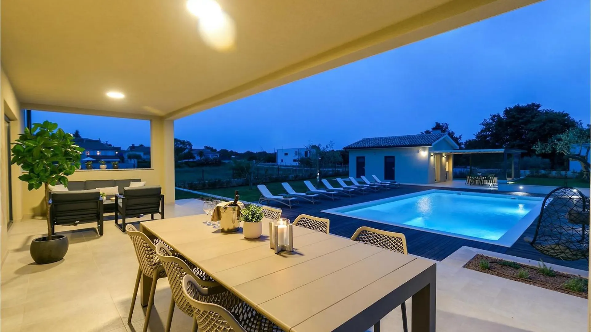 Villa Amoroso Poreč 0*,